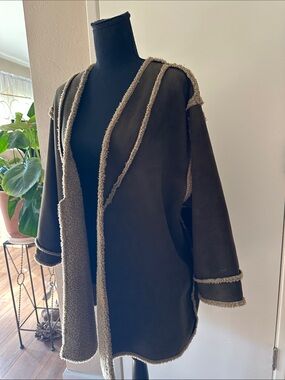 Pala Pala Open-Front Faux Shearling Trim Poncho - shrug L-XL Chocolate Brown